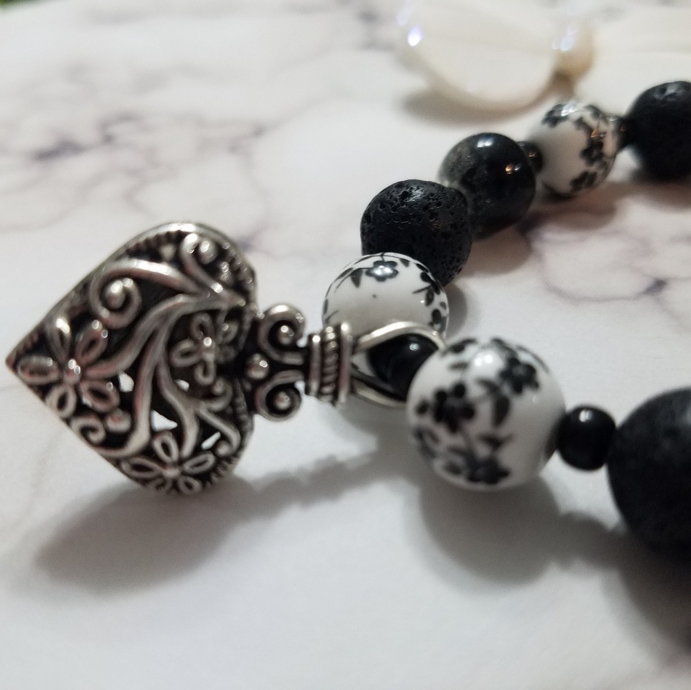 Essential oil diffuser bracelet! - Picture 2 of 3